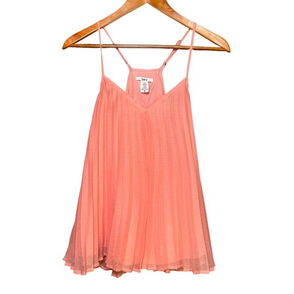 Bar lll Women Pink Pleated Sheer Flare Tank Top Lined Razer Back Size Medium - Picture 3 of 10